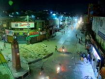 Maharashtra Lockdown: महाराष्ट्र ने लगाया वीकेंड लॉकडाउन, केंद्र ने कहा- इससे नहीं रुकता वायरस, सख्त कंटेनमेंट जोन बनाएं