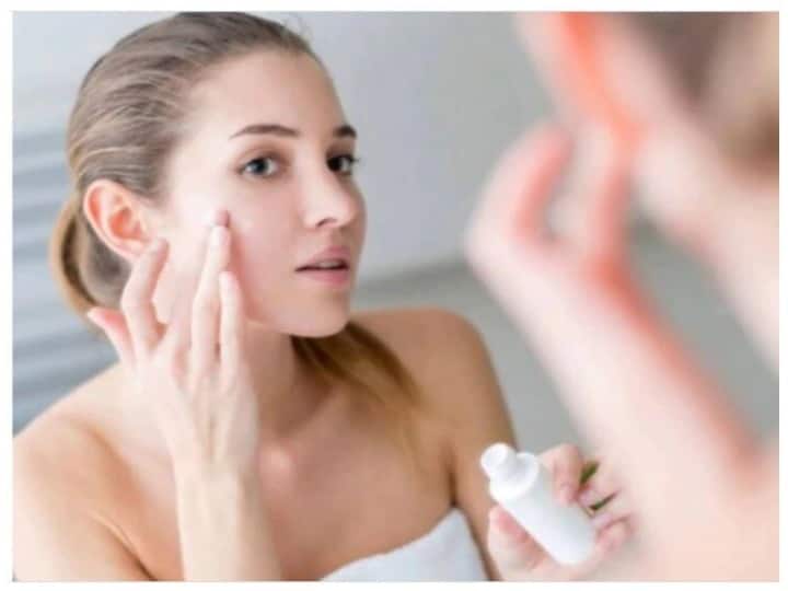 These foods are not useful for your skin, can cause acne and pimples चेहरे पर दाने और मुंहासे की बन सकते हैं वजह ये फूड्स, आपकी स्किन के लिए नहीं हैं ठीक