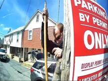 मेटल पाइप के अंदर फंस गयी गिलहरी, कड़ी मेहनत के बाद यूएस पुलिस ने किया रेस्क्यू