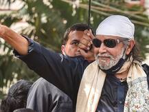 बंगाल में मिथुन चक्रवर्ती के रोड शो की नहीं मिली इजाजत, BJP कार्यकर्ताओं ने किया प्रदर्शन