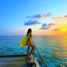 स्विमसूट में आज से पहले नहीं देखा होगा Janhvi Kapoor का ऐसा अंदाज़, देखिए फोटो