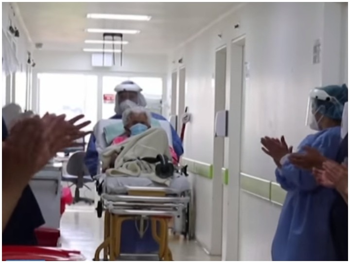 104-year-old woman receives standing ovation after beating coronavirus twice, staff clapped in her respect 104 की साल महिला ने नौ महीने में कोरोना को दूसरी बार हराया, हॉस्पिटल स्टाफ ने सम्मान में बजायी तालियां