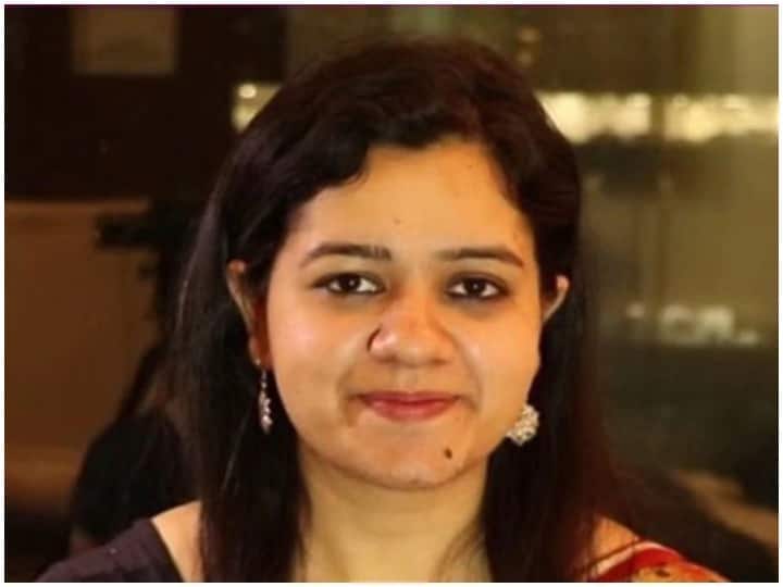IAS Success Story failed in UPSC in first attempt second time did not get good rank but Himadri became IAS officer in third attempt IAS Success Story: यूपीएससी में पहले प्रयास में हुईं फेल, दूसरी बार अच्छी रैंक नहीं आई, लेकिन तीसरे प्रयास में हिमाद्री बनीं आईएएस अफसर