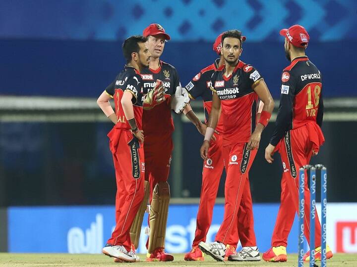 IPL 2021: हर्षल पटेल के मुरीद हुए विराट कोहली, आगे की रणनीति का किया खुलासा IPL 2021, Harshal Patel done good job for RCB against Mumbai indians, Virat Kohli said IPL 2021: हर्षल पटेल के मुरीद हुए विराट कोहली, आगे की रणनीति का किया खुलासा