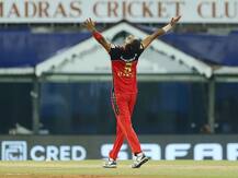 MI vs RCB: मुंबई इंडियंस के खिलाफ रोहित शर्मा का रिकॉर्ड तोड़कर हर्षल पटेल ने रचा इतिहास