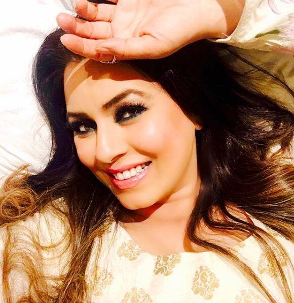 पहली फिल्म में ही महिमा ने शाहरुख खान के साथ स्क्रीन शेयर की थी. महिमा ने साल 2006 में बॉबी मुखर्जी से शादी कर ली थी. हालांकि ये शादी कामयाब नहीं हो पाई और दोनों ने 2013 में अपनी राहें अलग कर लीं. अब महिमा ने बताया कि उनका दो बार मिसकैरेज हो चुका था और वह इसको लेकर काफी परेशान भी थीं. 