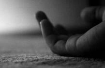 ফি দিতে না পারায় পরীক্ষায় বসতে দেয়নি স্কুল, অপমানে মাকে \'দুঃখিত\' লিখে আত্মঘাতী নবম শ্রেণীর ছাত্রী