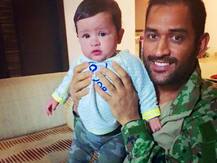 দেখুন: মায়ের কাছে আইপিএলের দলগুলির নাম শিখছে ধোনির মেয়ে জিভা