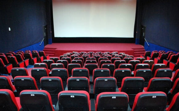Cinema hall is open from 1st October in Karnatka कोरोना पर कंट्रोल के बाद 1 अक्टूबर से कर्नाटक में मिलेगी ज्यादा छूट, पूरी क्षमता के साथ खुलेंगे सिनेमा हॉल