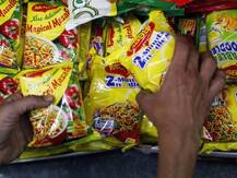 গবেষণাগারে পরীক্ষায় ফের ‘ফেল’ করল ম্যাগি, নেসলে ও পরিবেশককে কয়েক লক্ষ টাকা জরিমানা