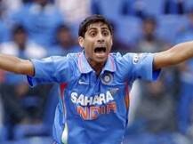 চাপের মুখে সেরা অধিনায়ক ধোনি: নেহরা