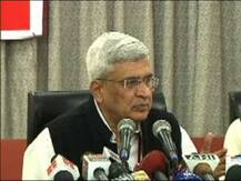 কেরলে কে মুখ্যমন্ত্রী, ঠিক হবে কাল, জানালেন কারাট