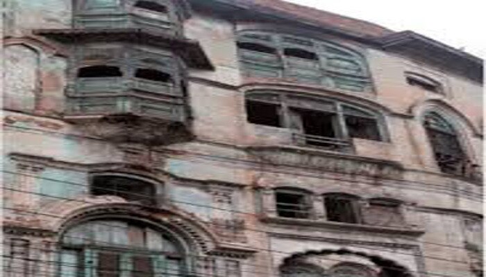 KP government plans to buy 25 pre-partition era buildings, ancestral houses of Raj Kapoor, Dilip Kumar বরাদ্দ ৬১  কোটি টাকা, পাকিস্তানে রাজ কপূর, দিলীপ কুমারের পৈত্রিক ভিটে সমেত দেশভাগের আগের ২৫টি ভবন কেনার উদ্যোগ খাইবার পাখতুনখোয়া সরকারের