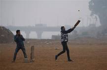 পশ্চিমি ঝঞ্ঝা বা নিম্নচাপের দাপটে মেজাজ বদল আবহাওয়ার, আজ ফের নেমেছে পারদ, বড়দিন উষ্ণ হওয়ার পূর্বাভাস