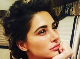 Nargis Fakhri Cheated Of Rs 6 Lakh Via Cloned Credit Card প্রতারণার শিকার নার্গিস ফখরি, ‘ক্লোনড’ ক্রেডিড কার্ড থেকে ৬ লক্ষ টাকার লেনদেন