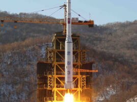 Skorea Military N Korea Fires 2 Suspected Midrange Missiles ফের ক্ষেপণাস্ত্রের পরীক্ষা চালাল উত্তর কোরিয়া