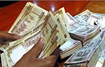 নোট বাতিলের পর ৭,৯৬১ কোটি টাকার অঘোষিত আয়ের হদিশ পেয়েছে আয়কর বিভাগ