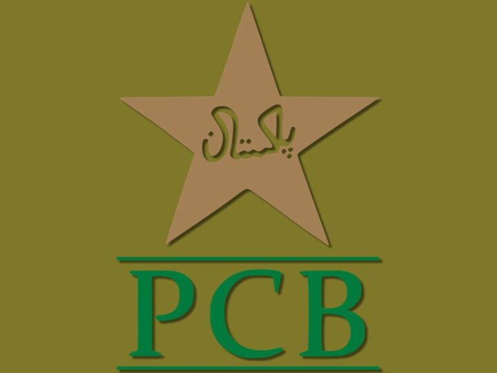 Pakistan Cricket Board Bars Push Ups On Field After Match Wins শাসক দলের সেনেটরের আপত্তি, পাক ক্রিকেটারদের মাঠে পুশ আপে 'না' বোর্ডের