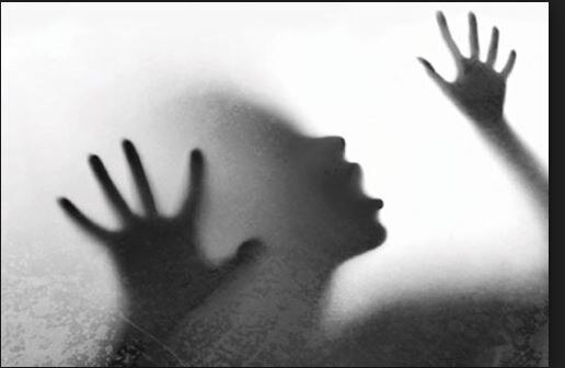 Woman Confined In Dark Room For 20 Years By Her Family Later Rescued By Police কুড়ি বছর ধরে মহিলাকে অন্ধকার কুঠুরিতে বন্ধ রাখল পরিবার, নগ্ন অবস্থায় উদ্ধার করল পুলিশ