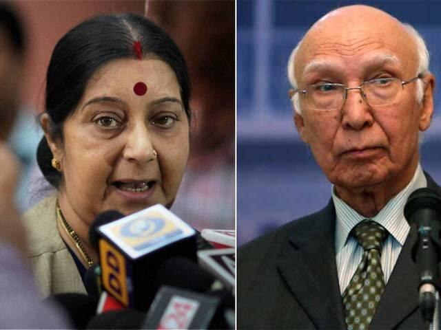 Swarajs Request To Aziz Over Visa For Jadhavs Mother Gets No Response কুলভূষণের মায়ের জন্য ভিসা চেয়ে মেলেনি জবাব, পাক বিদেশমন্ত্রীর ওপর ক্ষিপ্ত সুষমা