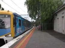 ট্রেন যাত্রীদের জন্য সুখবর, কার্ডে টিকিট বুকিংয়ে বন্ধ হচ্ছে সার্ভিস চার্জ