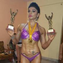 ভারতের এই মহিলা বডিবিল্ডারকে চেনেন?