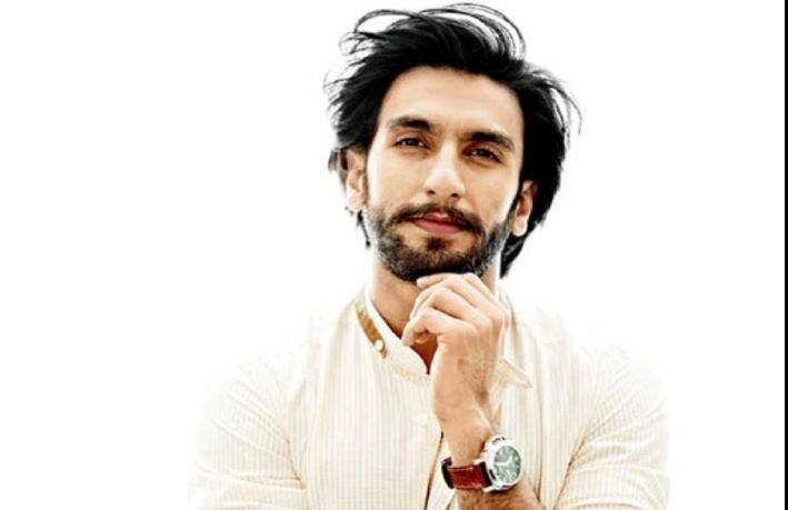 রণবীর সিংহ, তারকার দাবি তাঁর পারফরম্যান্সের মধ্যে ক্রিকেট ও জয়ের স্পিরিট দেখতে পাবে দর্শকেরা। সারা বিশ্বের সমস্ত ক্রিকেট ভক্তদের তিনি তাঁর পারফরম্যান্স উত্সর্গ করছেন।