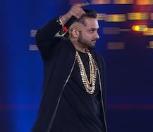 আইপিএল ৯-এর বর্ণাঢ্য উদ্বোধনী অনুষ্ঠান, দেখুন তারই কিছু ঝলক...