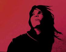 জেনারেল ম্যানেজারের সঙ্গে ডুয়েট গাইতে নারাজ, রেলের মহিলা ক্লার্ককে শো কজ, বদলি!