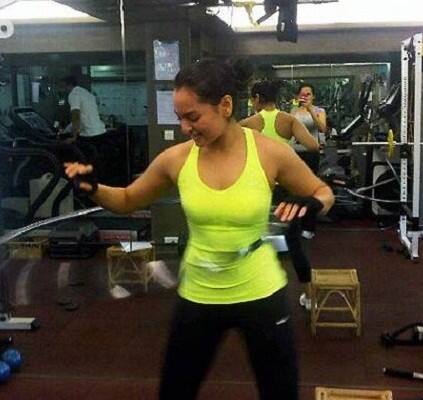 সোনাক্ষী সিনহা