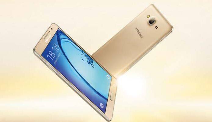 এছাড়াও গ্যালাক্সি অন৫ ৭,৯৯০ টাকায় এবং গ্যালাক্সি অন ৭ পাওয়া যাচ্ছে ৮,৯৯০ টাকা।