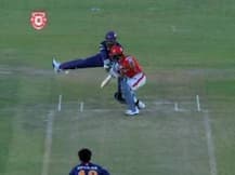 ভিডিও: কেন ধোনি বিশ্বের সবচেয়ে স্মার্ট উইকেটরক্ষক!