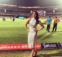  এক ঝলকে আইপিএল-এর নতুন অ্যাঙ্কর পল্লবী সারদা