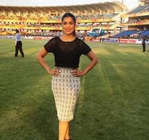  এক ঝলকে আইপিএল-এর নতুন অ্যাঙ্কর পল্লবী সারদা