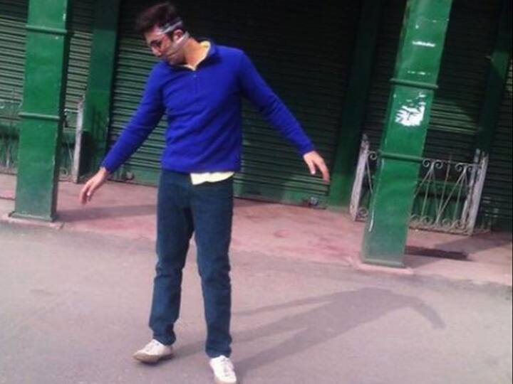 মুখোশ পরে দার্জিলিঙের রাস্তায় ‘জগ্গা জাসুস’-এর শ্যুটিং করলেন রণবীর কপূর