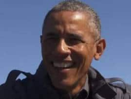 Adorable Prince George Wows Obma In Payjamas পাজামা পরা ছোট্ট জর্জের সঙ্গে হ্যান্ডশেক ওবামার