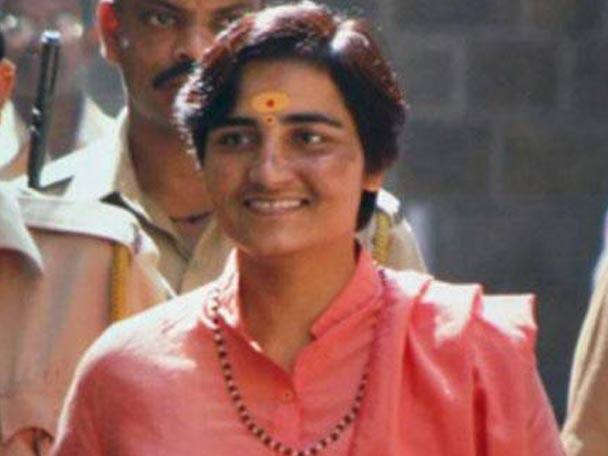lok sabha election 2019-Pragya joins bjp, may be fielded against Digvijay in bhopal বিজেপিতে যোগ দিলেন মালেগাঁও বিস্ফোরণ মামলার অভিযুক্ত স্বাধ্বী প্রজ্ঞা, ভোপালে প্রার্থী দিগ্বিজয়ের বিরুদ্ধে?
