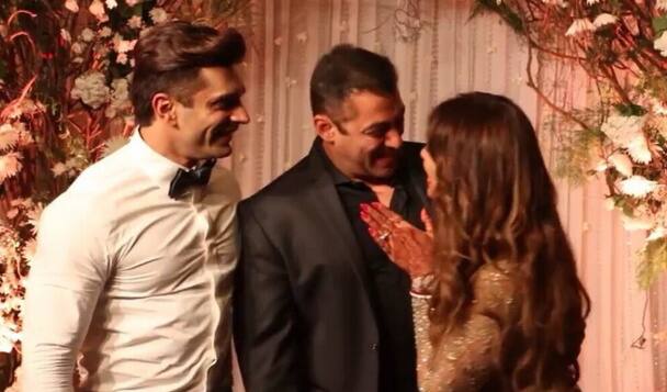 ব্যস্ত কথোপকথনে