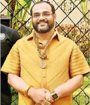 এবিষয়ে প্রশ্ন করা হলে পঙ্কজ জানান, এটা সত্যিই অভাবনীয়। আমার স্বপ্ন সত্যি হল! তিনি যোগ করেন, আমি মহারাষ্ট্রের একটি প্রান্তিক জায়গার ক্ষুদ্র মানুষ। আশা করি, আমার এই সাফল্যের ফলে আমার গ্রামের নাম সারা বিশ্ববাসী জানতে পারবে। তবে, পঙ্কজের এই 'স্বর্ণ-মোহ' ভাল চোখে দেখে না তাঁর পরিবার। উল্টে তাঁরা বিষয়টিকে 'অশুভ' মনে করে পঙ্কজকে এড়িয়ে চলেন। আত্মীয়দের মনে হয়েছে, পঙ্কজের মাথা খারাপ হয়ে গিয়েছে।