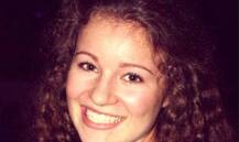 বয়স মাত্র ১৯। বিশ্বের সর্বকনিষ্ঠ কোটিপতি। দেখুন মেয়েটিকে...