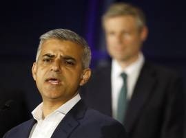 Sadiq Khan Sworn In As London Mayor বাস কন্ডাক্টরের ছেলে থেকে লন্ডনের মেয়র