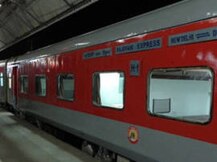 মাত্র ১ টাকায় ট্রেন যাত্রীদের ১০ লক্ষ টাকার বিমা অফার আইআরসিটিসি-র