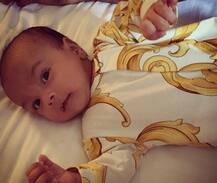 এক ফ্রেমে মামা- ভাগ্নে, দেখুন, সলমন খানের ভাগ্নে আহিলের ছবি