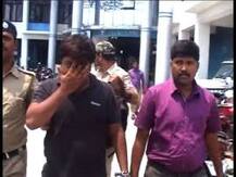 গাড়ি থামিয়ে তোলা তুলতে গিয়ে গ্রেফতার ২ ভুয়ো সিভিক ভলান্টিয়ার