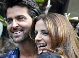 Hrithik Roshan And Sussanne Khan Spotted Together At A Party Whats Brewing Between The Exes পার্টিতে একসঙ্গে হৃত্বিক-সুজান, বিভেদ কি তবে ঘুচল!