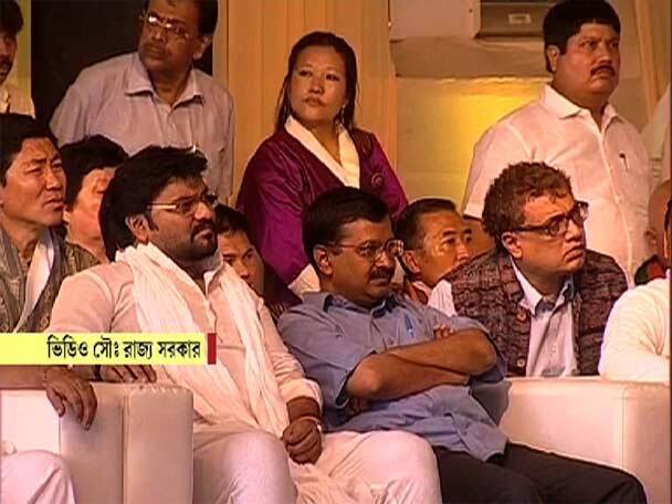 শপথগ্রহণ অনুষ্ঠানে উপস্থিত বাবুল সুপ্রিয়, অরবিন্দ কেজরিওয়াল