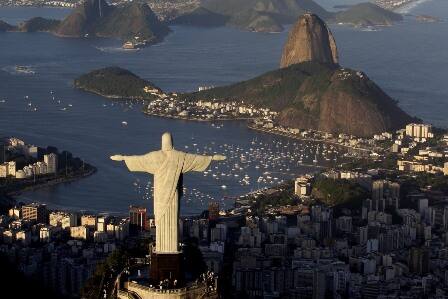 ৫ অগাস্ট শুরু হচ্ছে রিও অলিম্পিক। তার দু মাস আগে এই ঘটনায় ব্রাজিল জুড়ে শুরু হয়েছে বিক্ষোভ