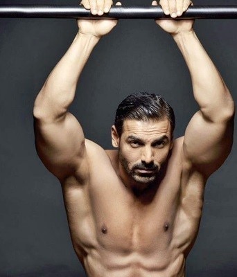 Fans Want To Get In Bed With John Abraham The Most জানেন ভক্তরা বলিউডের কোন তারকার সঙ্গে বিছানা ভাগ করে নিতে চান? তাঁদের বিচারে কে এগিয়ে দেখুন!