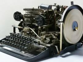 Hitlers Secret Wwii Code Machine Found On Ebay ইবে-তে বিক্রি হল হিটলারের গোপন কোড মেশিন