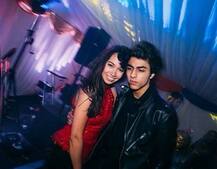 ইনিই কি আরিয়ান খানের সম্ভাব্য গার্লফ্রেন্ড? ছবিতে দেখুন